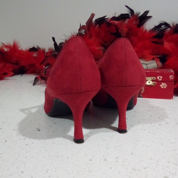 Predictions Lipstick Red Point Toe Kitten Heel Maryjanes - Picture 12 of 16